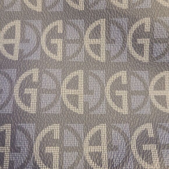 Stylish Crossbody Bag with Red and Blue Accents - Picture 13 of 15